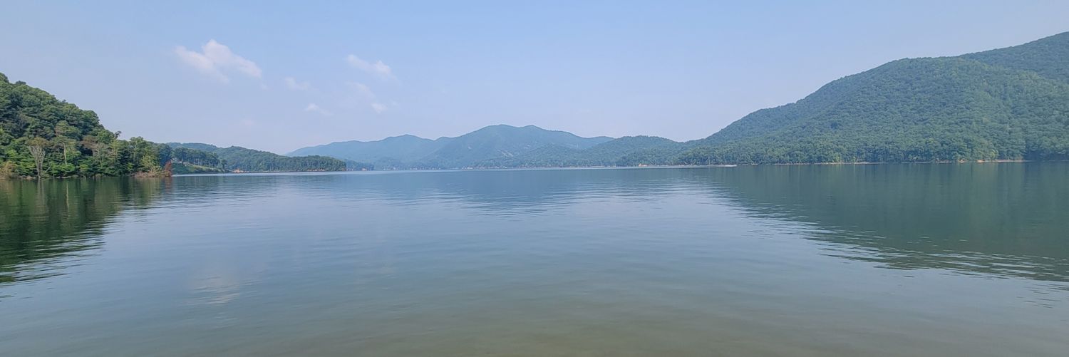 Nova (it/they) banner