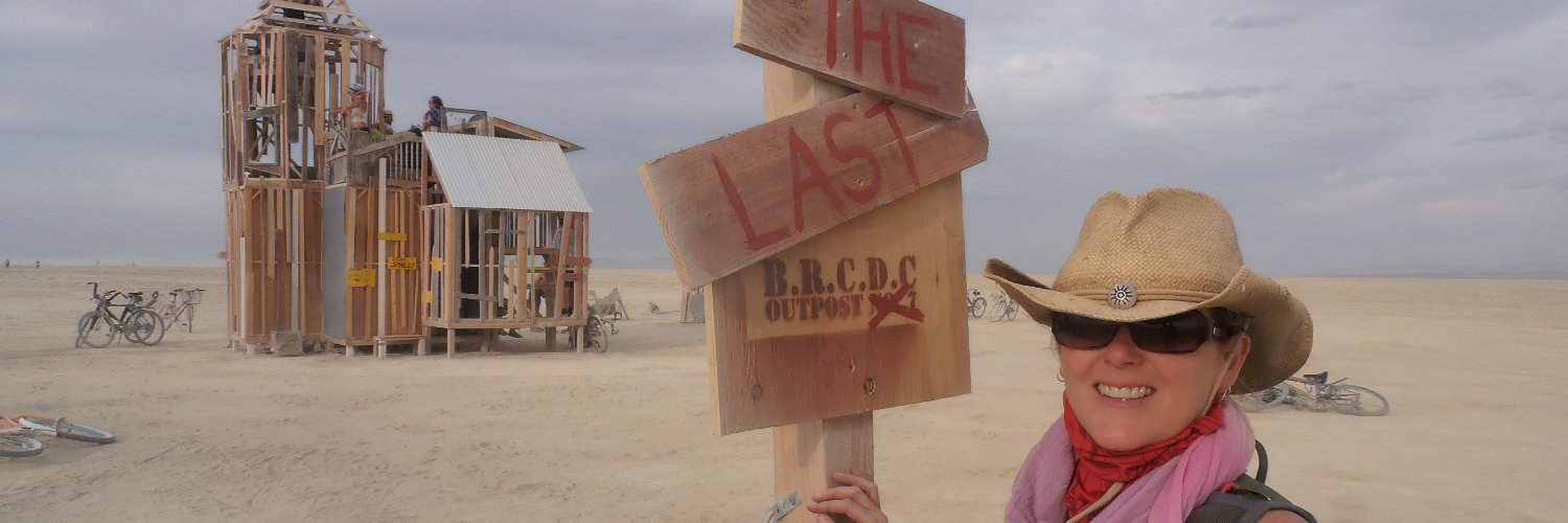 debsplay's profile banner image