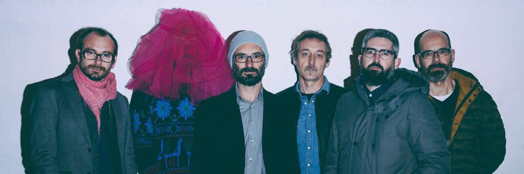 deBigote's profile banner image