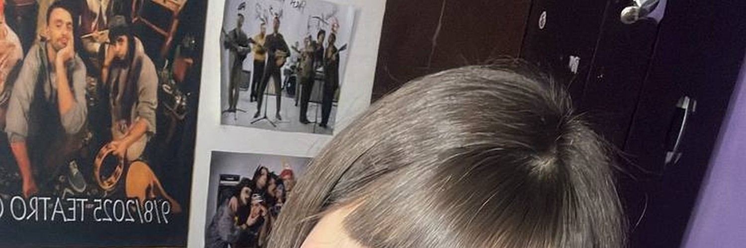 chalodny's profile banner image