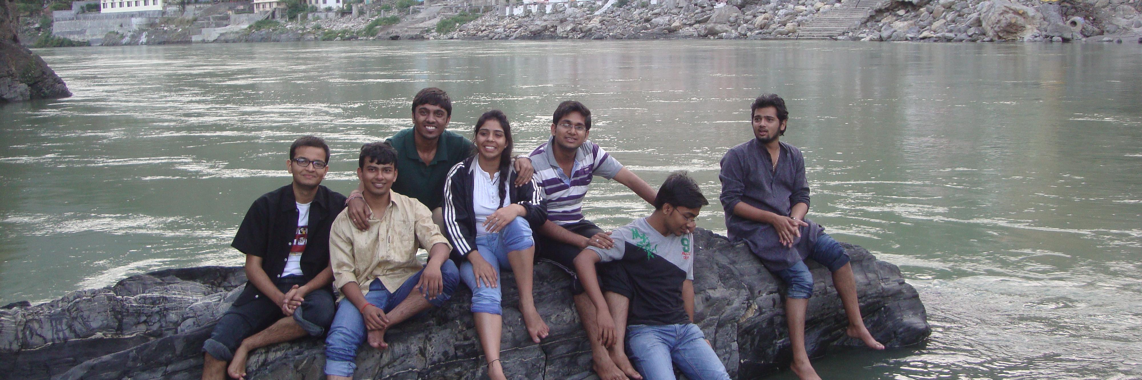 vinashak_'s profile banner image