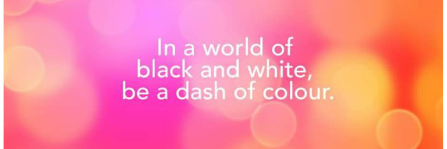 Queeni__'s profile banner image
