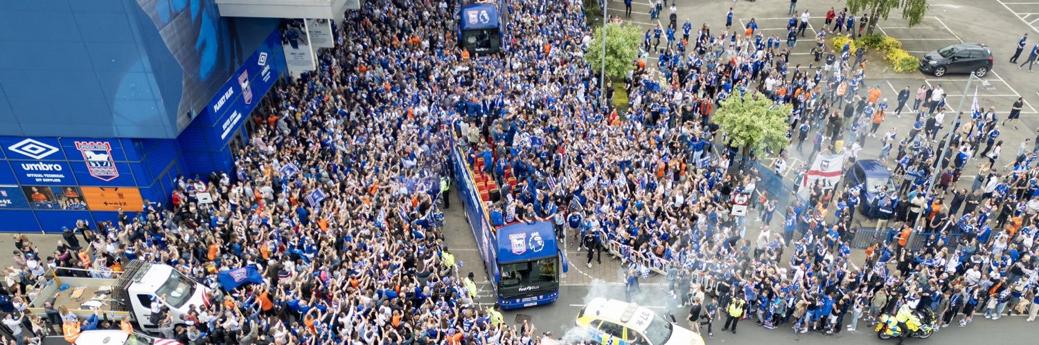 polly 🕊️ banner