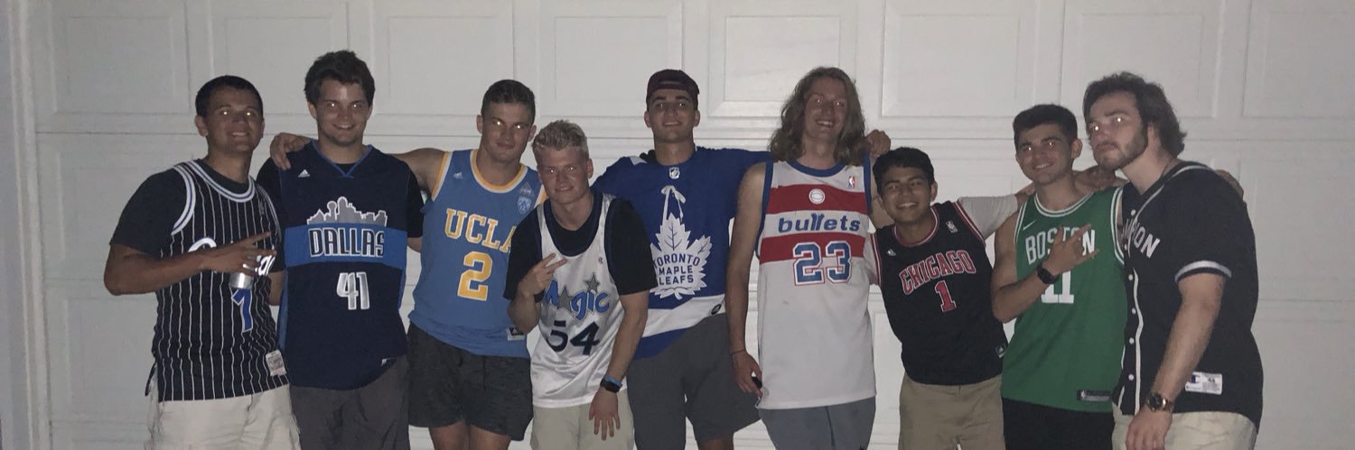 zacharyloll's profile banner image