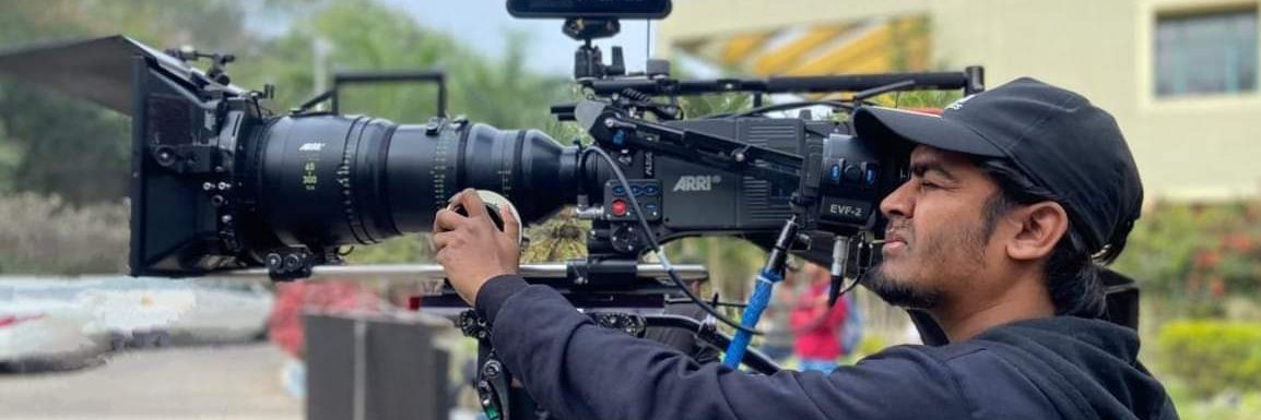 vassant light smith banner