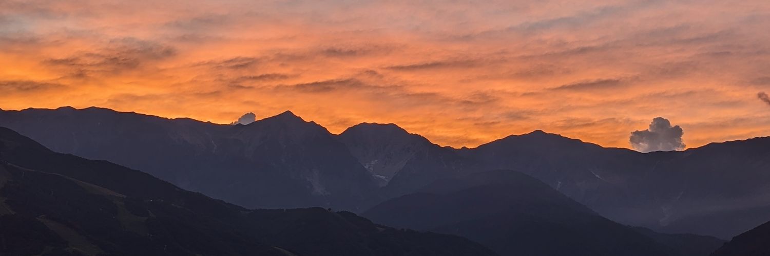 tomotakaenter's profile banner image