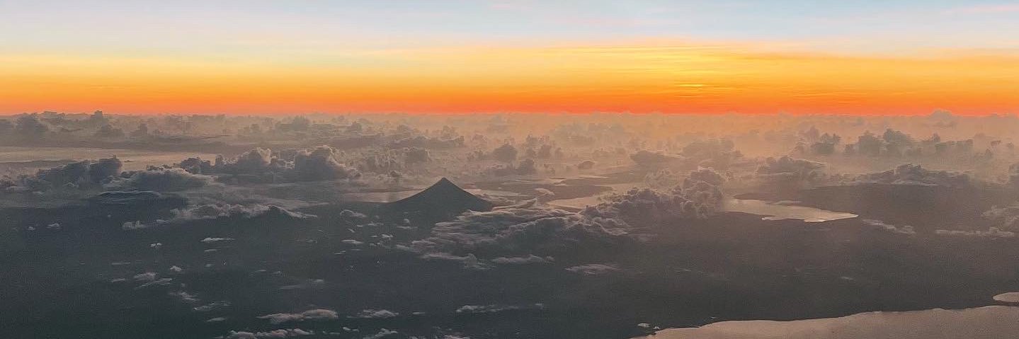 iamsixto's profile banner image