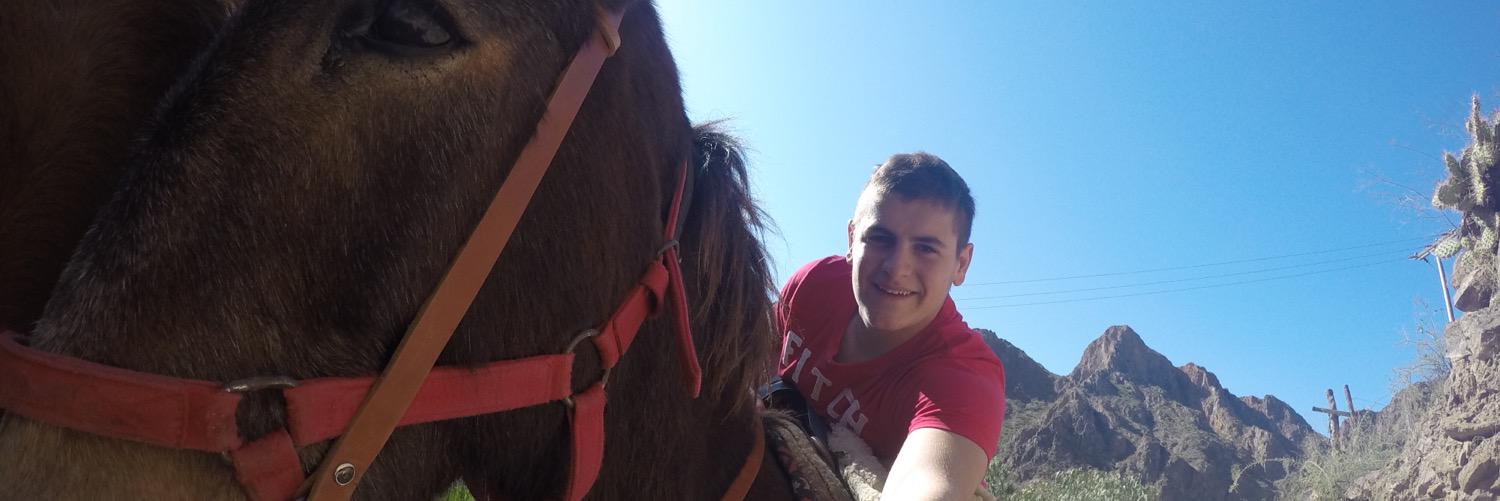 chondo16's profile banner image