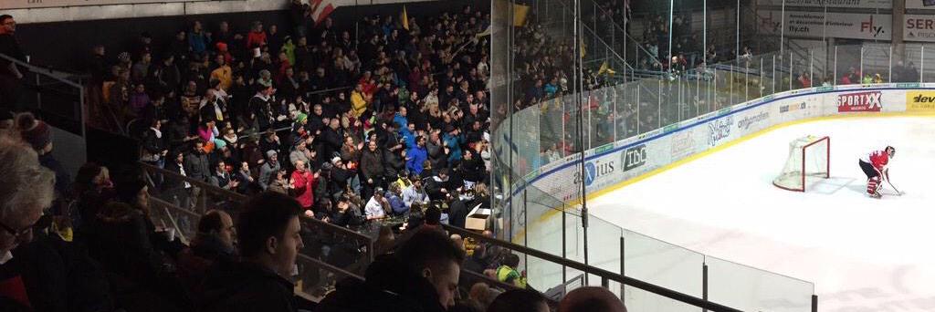 devos08's profile banner image