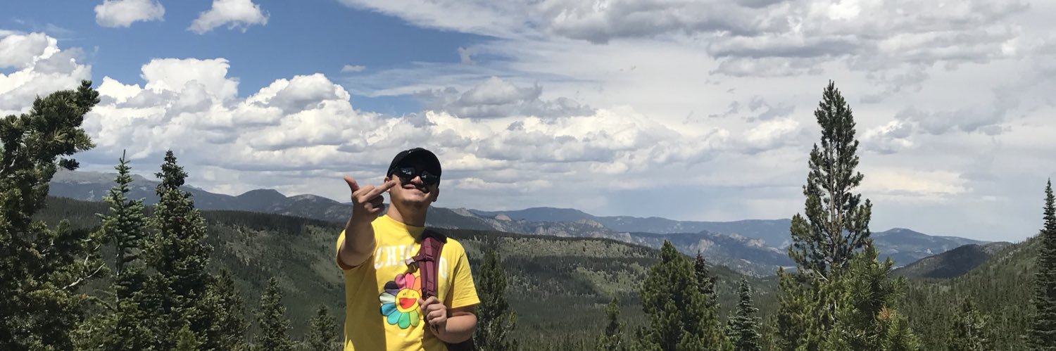 DeeHappens's profile banner image