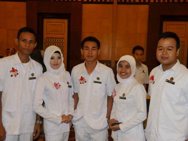 Lysha Cullen Modeong banner