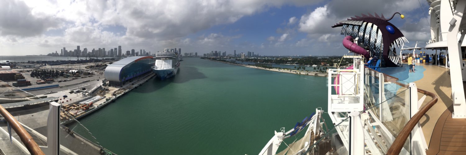 Iván Espinal banner