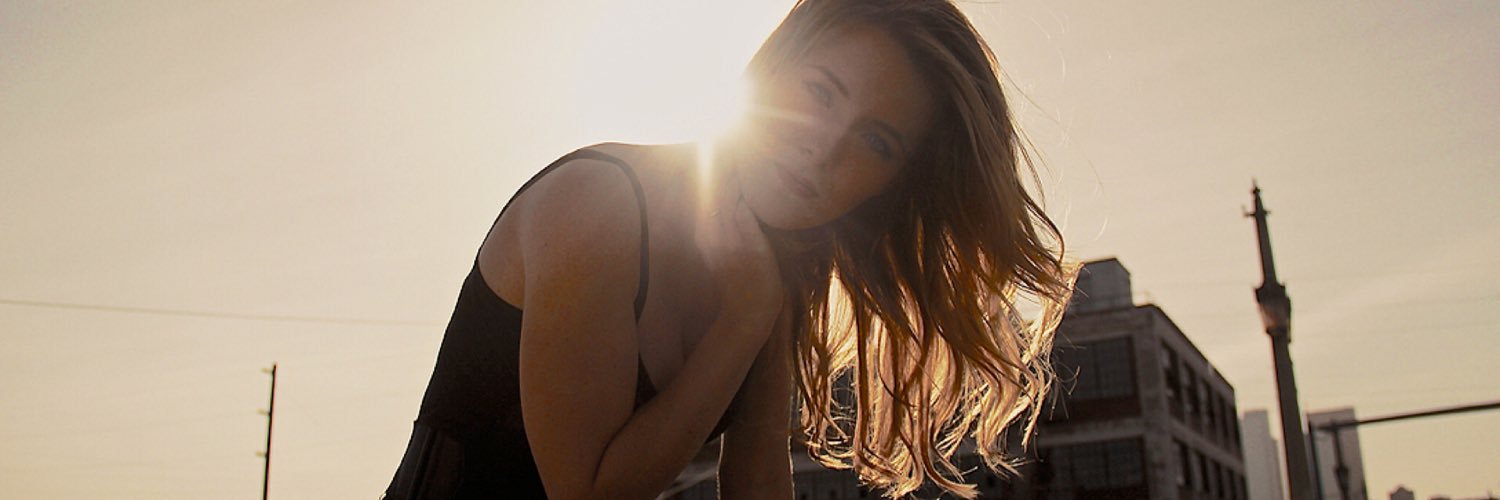 vanessaflair's profile banner image
