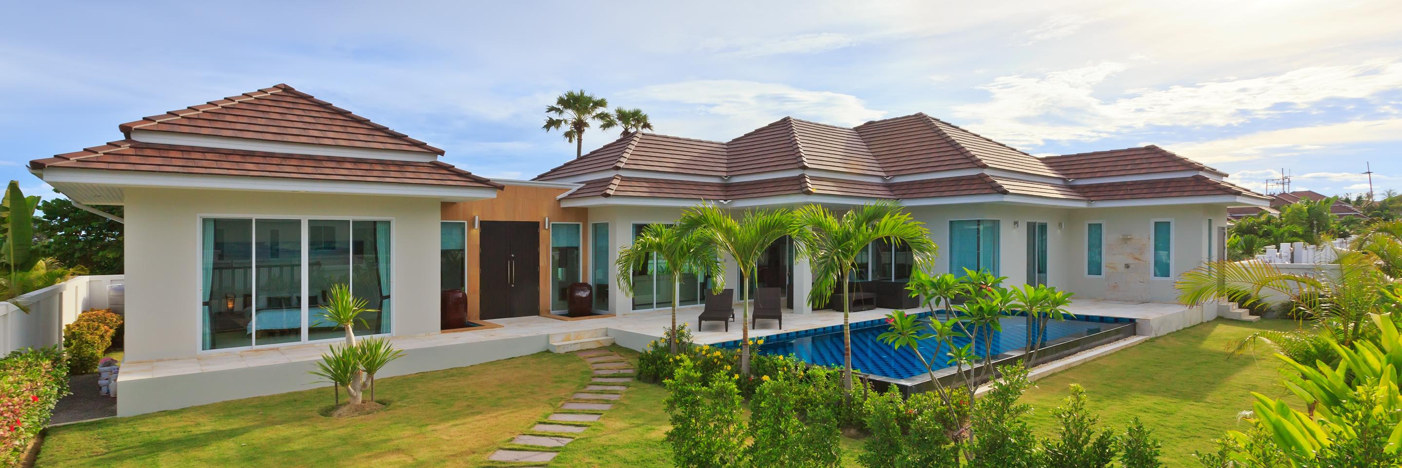 Hot Property Hua Hin banner