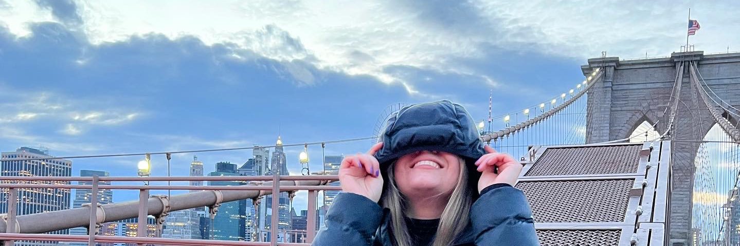 DanielaRolon1's profile banner image