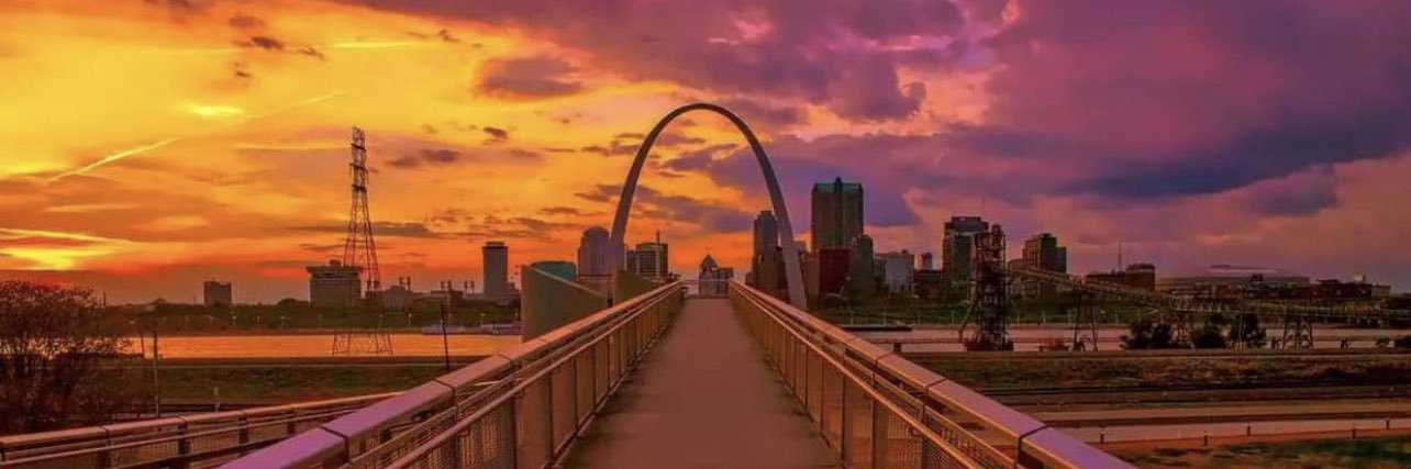 riedmylips's profile banner image