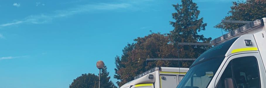 fee_reid's profile banner image