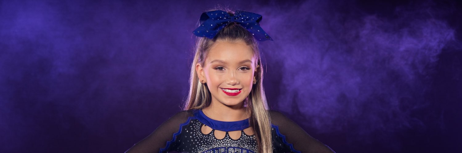 amandachilelli's profile banner image