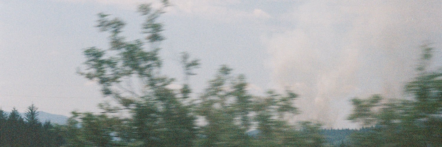 mahreeoo's profile banner image