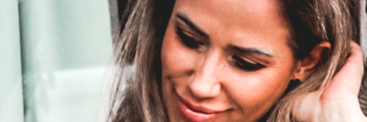 mel_kleinubing's profile banner image