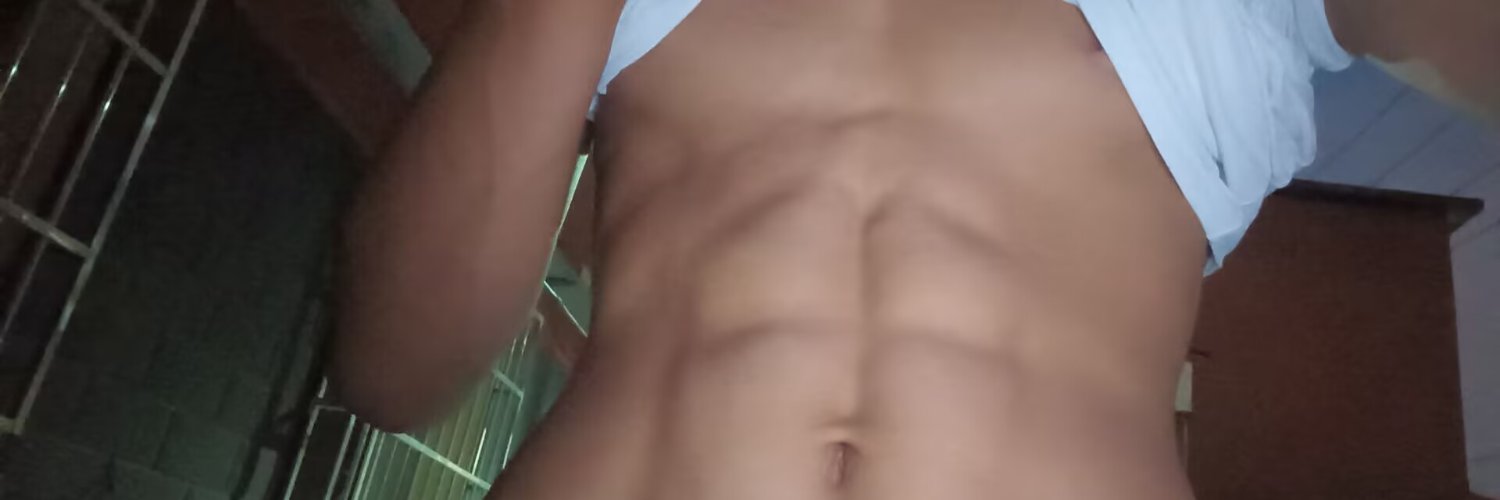 leshtweet's profile banner image