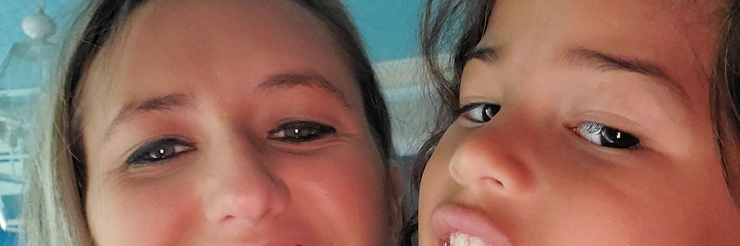 StephanieR2525's profile banner image