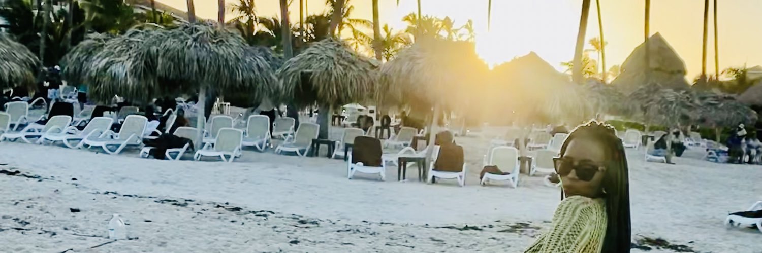 Hloniee_'s profile banner image