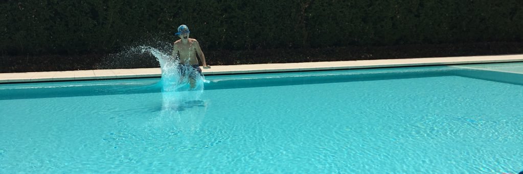 chdamic's profile banner image
