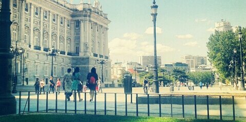 cris_sanan's profile banner image