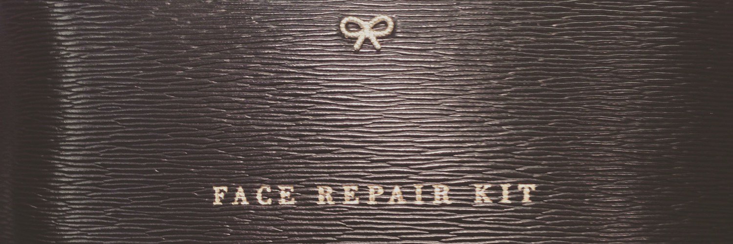 LoraPeach's profile banner image