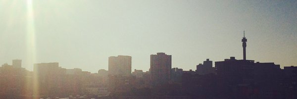 Linds_Pari Profile Banner