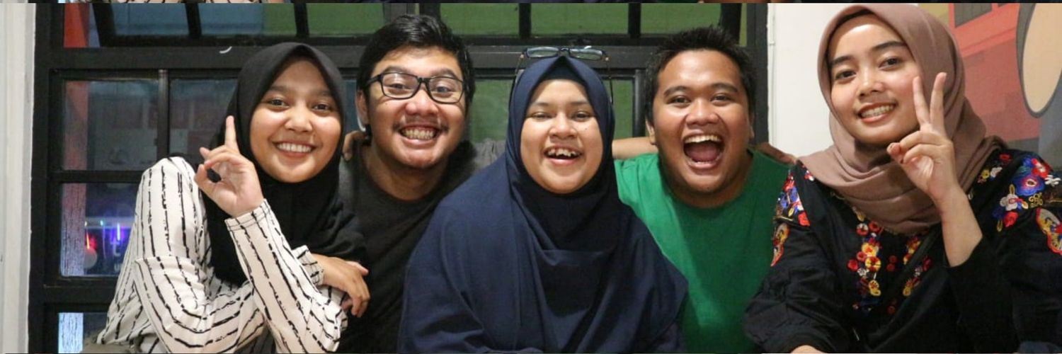 sarahraudah's profile banner image