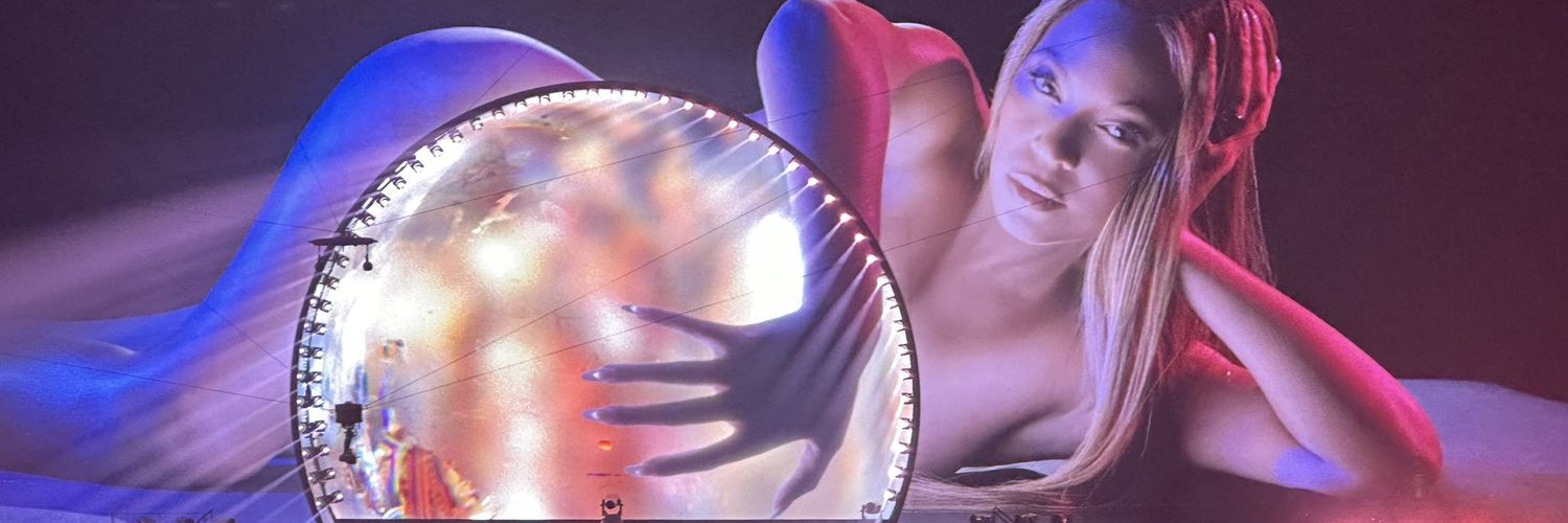 ruearmy's profile banner image