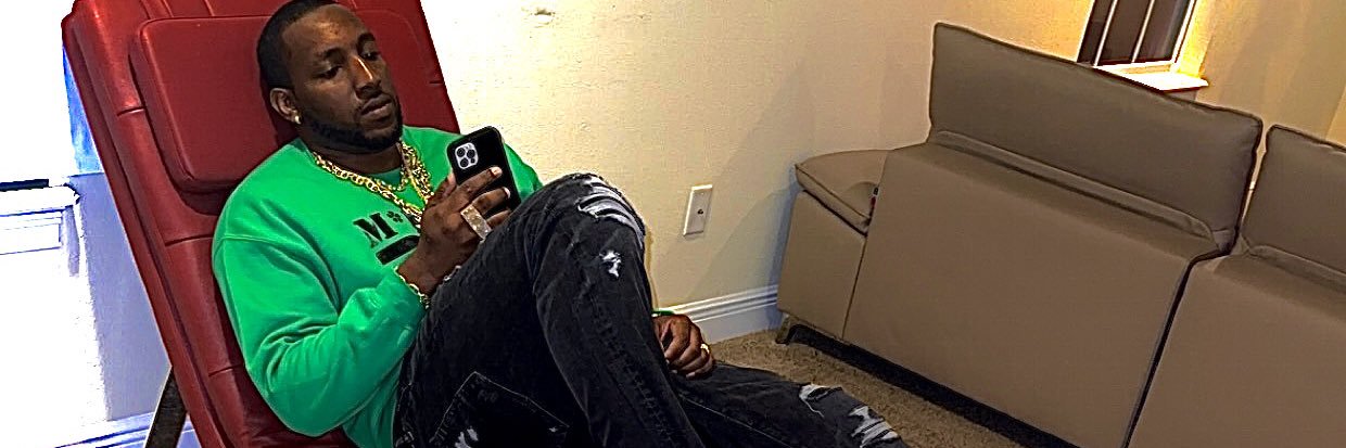 Y pree.?'s banner