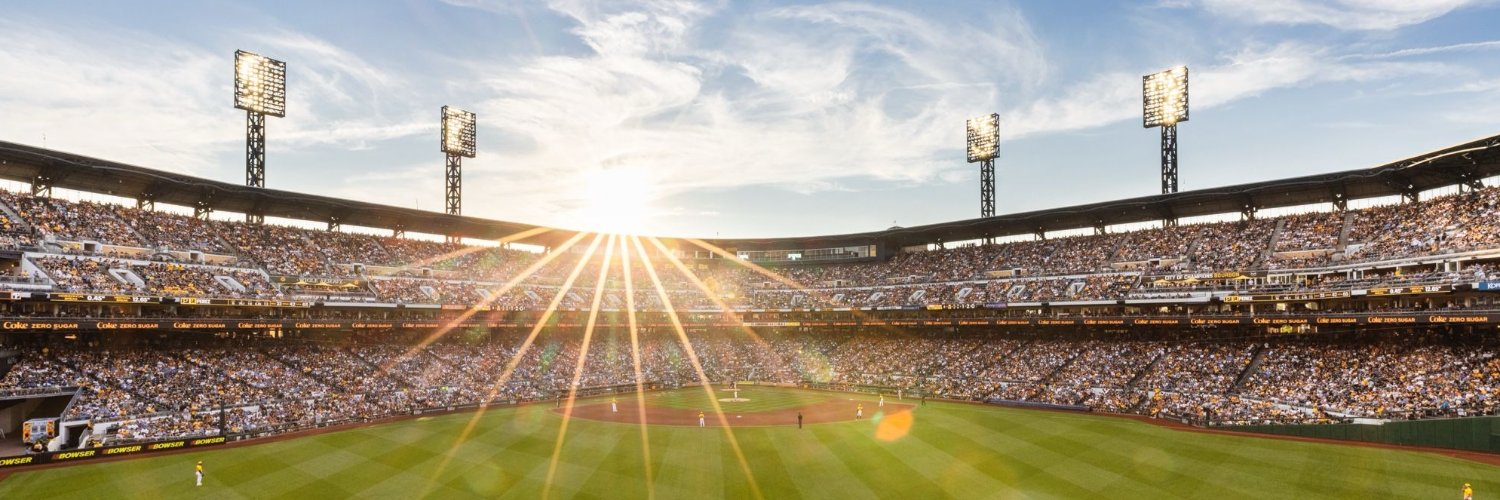Twitter banner for @Pirates