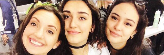 Courtandvanni's profile banner image