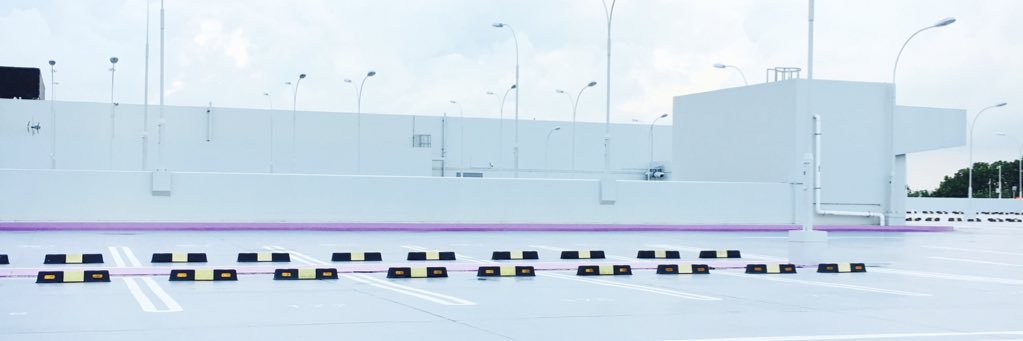 flyinkisses's profile banner image