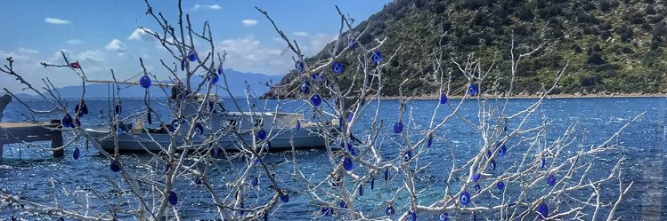 Övgü banner