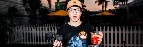 wangs2L Profile Banner