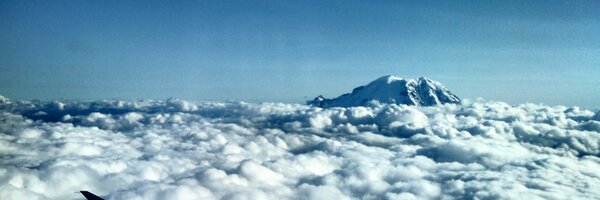 thucnhi21 Profile Banner