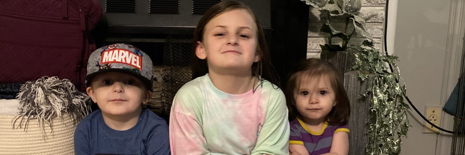 e_berry13's profile banner image