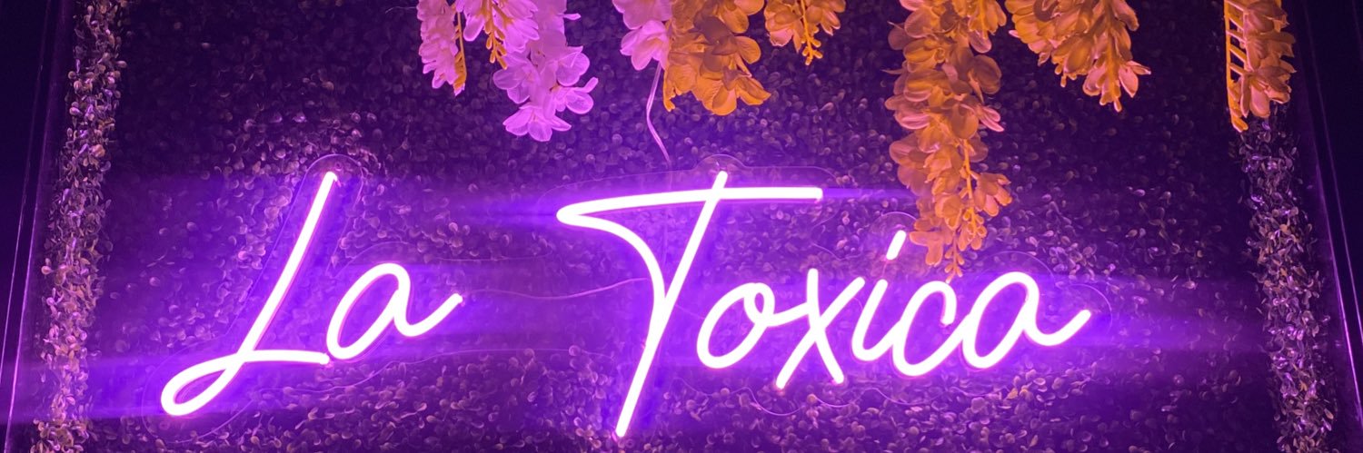 veronica_rose96's profile banner image