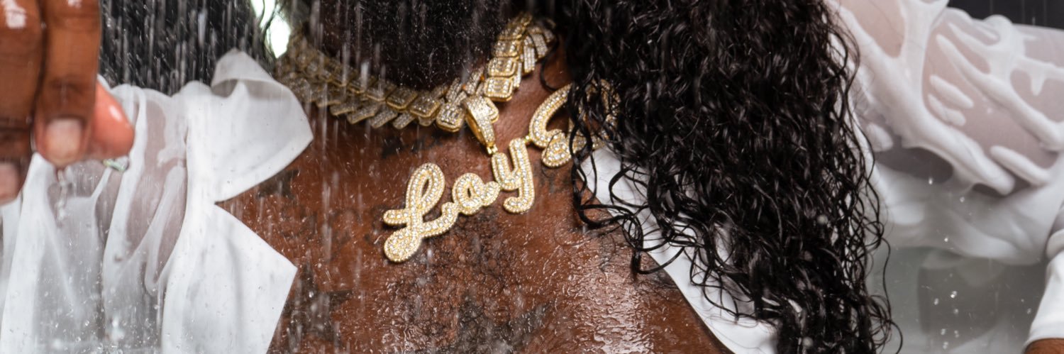LayLongHair19's profile banner image