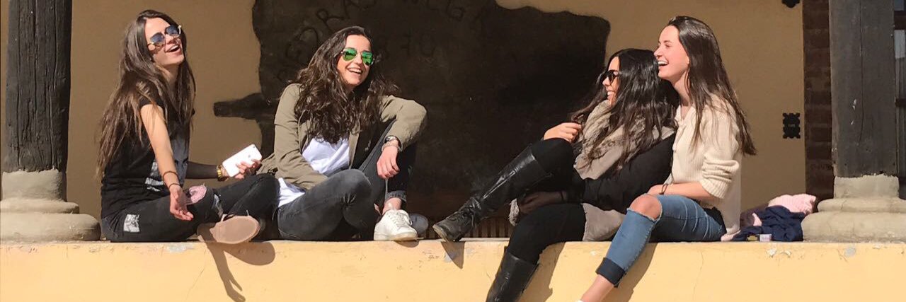 nicolereyner's profile banner image