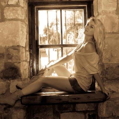 Nicolene8Botha's profile banner image