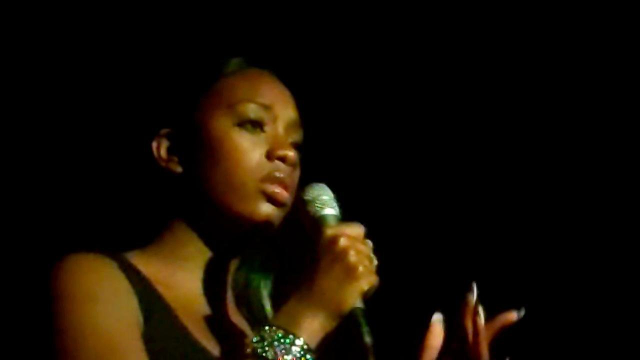 shayladeniece's profile banner image