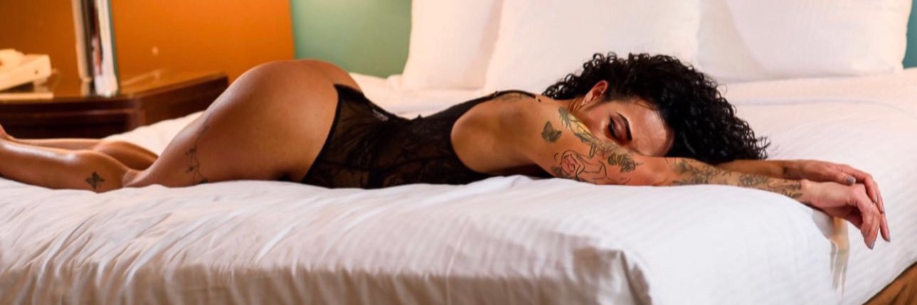 LEONLUISANA's profile banner image
