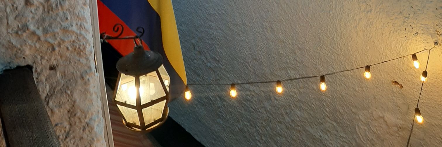 juls95v's profile banner image