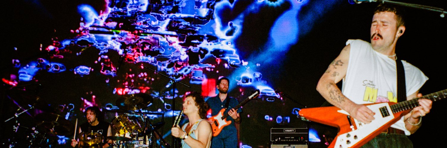 🤹🏽‍♀️ banner