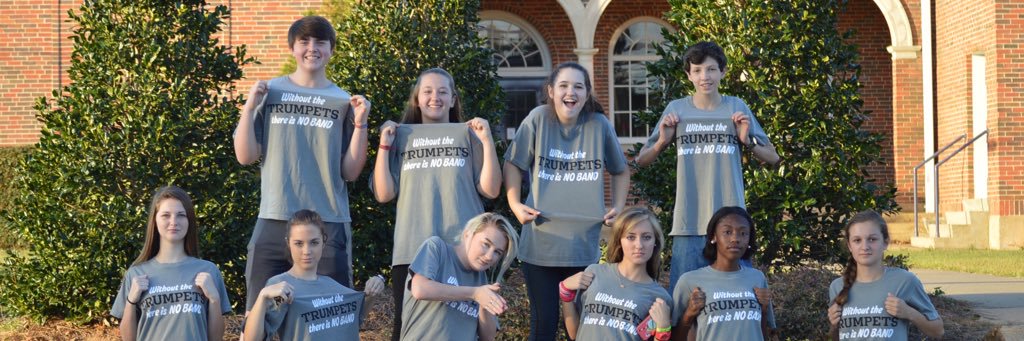 lanier_bush's profile banner image